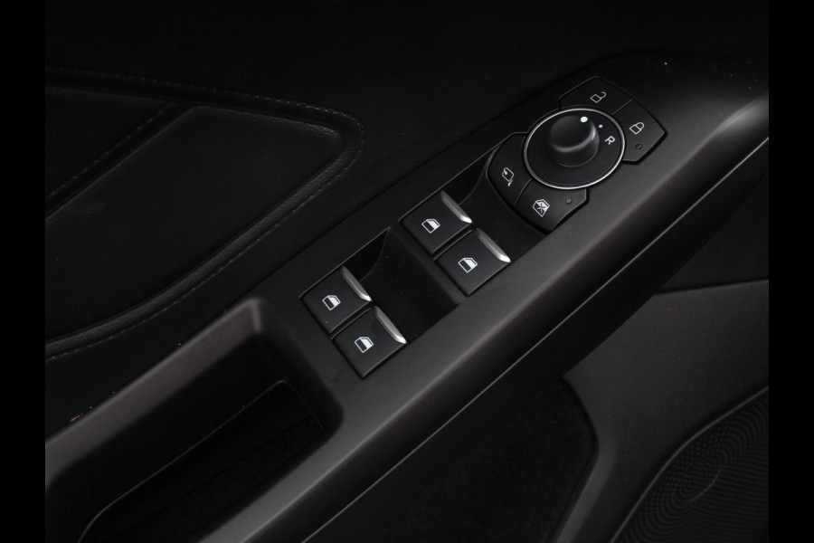 Ford Focus 155pk Hybrid Automaat Active X Navigatie Climate Control Camera Parkeer sensoren B&O Dab Led Lichtmetalen velgen