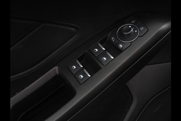 Ford Focus 155pk Hybrid Automaat Active X Navigatie Climate Control Camera Parkeer sensoren B&O Dab Led Lichtmetalen velgen
