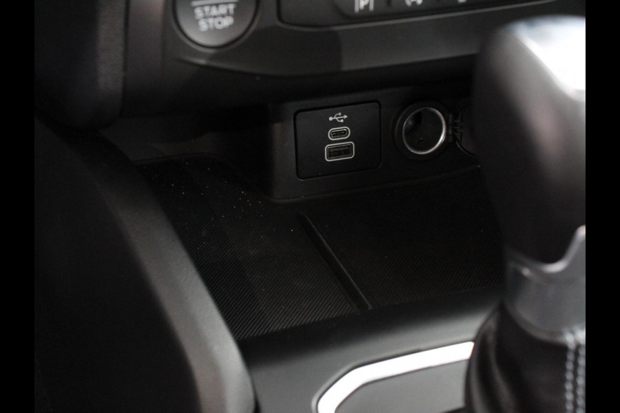 Ford Focus 155pk Hybrid Automaat Active X Navigatie Climate Control Camera Parkeer sensoren B&O Dab Led Lichtmetalen velgen