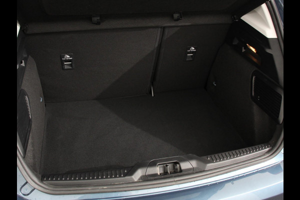 Ford Focus 155pk Hybrid Automaat Active X Navigatie Climate Control Camera Parkeer sensoren B&O Dab Led Lichtmetalen velgen