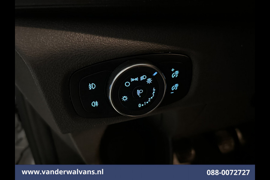 Ford Transit Custom 2.0 TDCI L2H1 Euro6 Airco | Camera | Navigatie | LED | Cruisecontrol | Stoelverwarming Verwarmde voorruit, Parkeersensoren, Bijrijdersbank