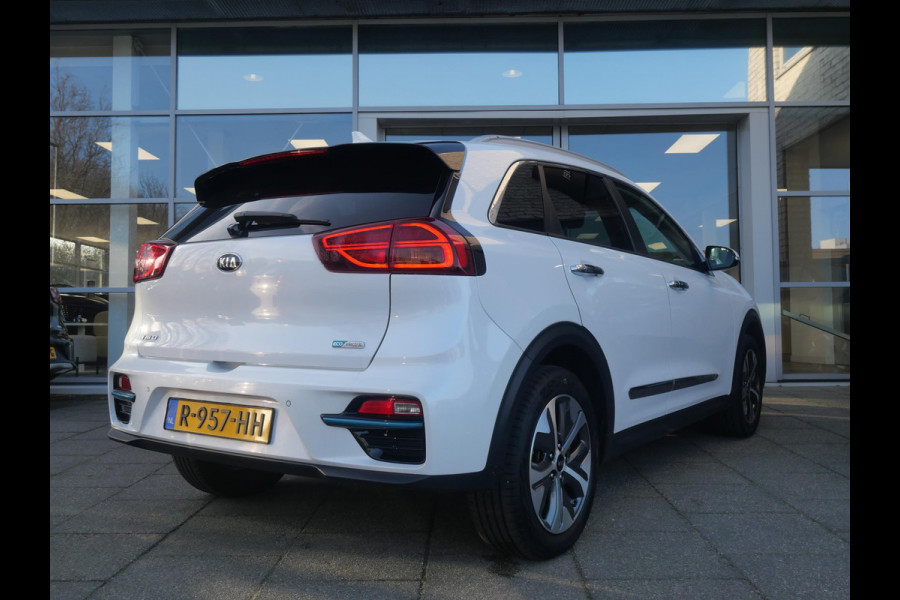 Kia e-Niro DynamicPlusLine 64 kWh | SOH 95,5% | 3Fase | JBL Audio | Stoel geheugen | Cruise | Clima | Camera | Carplay | Navi | Stoel-stuurverwarming |