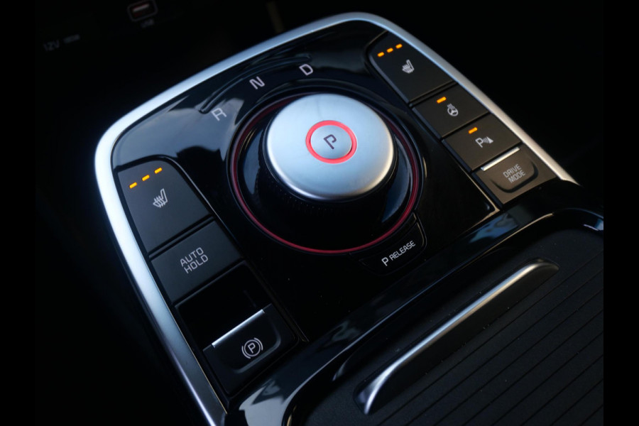 Kia e-Niro DynamicPlusLine 64 kWh | SOH 95,5% | 3Fase | JBL Audio | Stoel geheugen | Cruise | Clima | Camera | Carplay | Navi | Stoel-stuurverwarming |