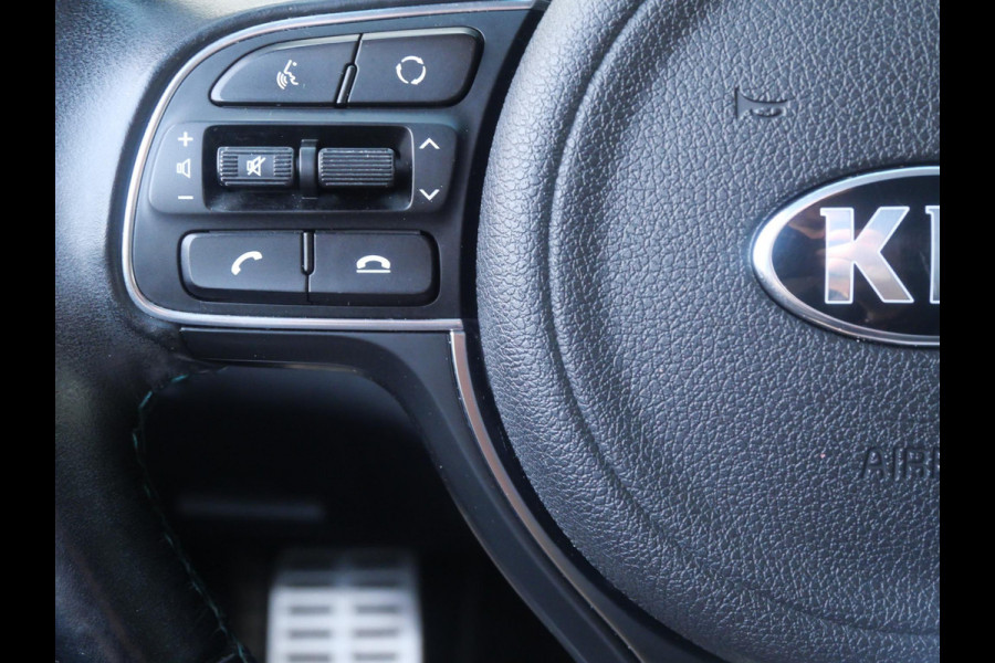 Kia e-Niro DynamicPlusLine 64 kWh | SOH 95,5% | 3Fase | JBL Audio | Stoel geheugen | Cruise | Clima | Camera | Carplay | Navi | Stoel-stuurverwarming |