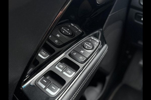 Kia Niro 1.6 GDi Hybrid ExecutiveLine 2e Eigenaar,Navi,Leder,Camera,Clima,Cruise,PDC V+A,Dealer Onderhouden,Apk tot 02-2027