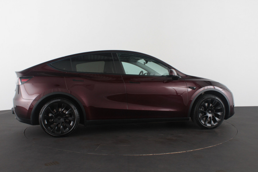 Tesla Model Y RWD 58 kWh Midnight Cherry Red/20inch/Trekhaak/Premium interieur