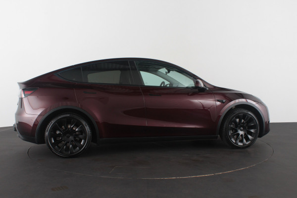 Tesla Model Y RWD 58 kWh Midnight Cherry Red/20inch/Trekhaak/Premium interieur