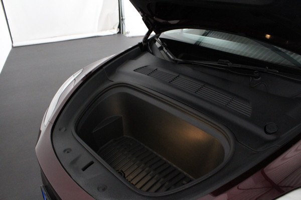 Tesla Model Y RWD 58 kWh Midnight Cherry Red/20inch/Trekhaak/Premium interieur