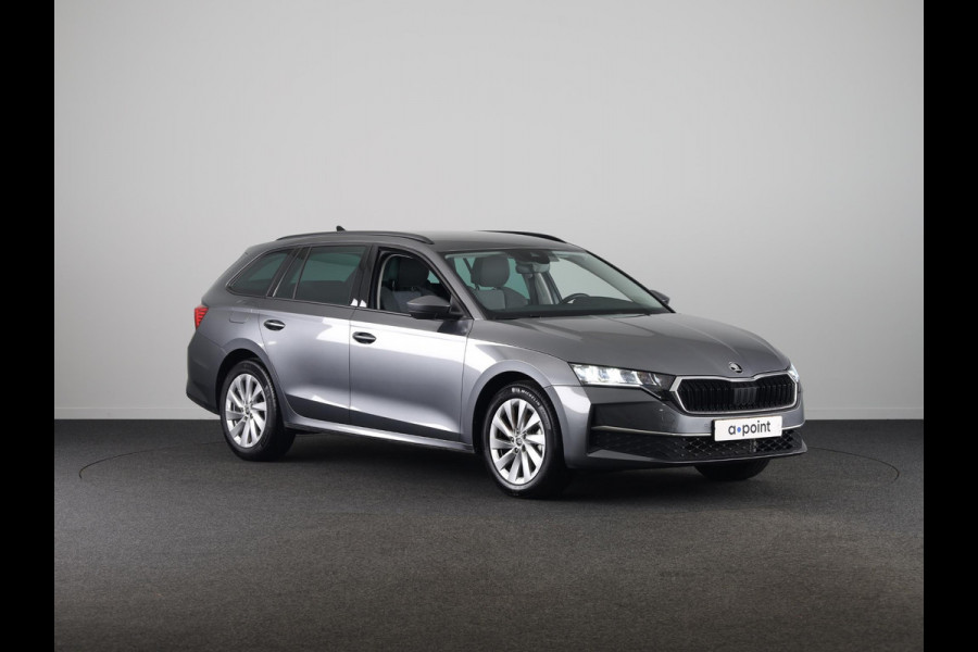 Škoda Octavia Combi 1.5 TSI MHEV First Edition 115pk | Climatronic | 17 inch Lichtmetalen velgen | Parkeercamera achter | Navigatie