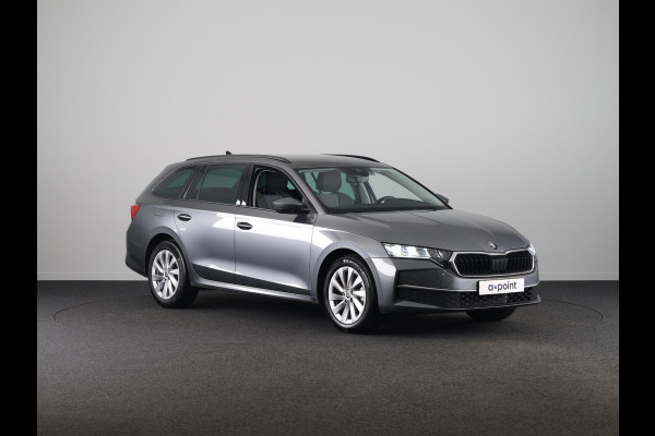 Škoda Octavia Combi 1.5 TSI MHEV First Edition 115pk | Climatronic | 17 inch Lichtmetalen velgen | Parkeercamera achter | Navigatie