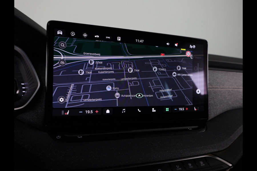 Škoda Octavia Combi 1.5 TSI MHEV First Edition 115pk | Climatronic | 17 inch Lichtmetalen velgen | Parkeercamera achter | Navigatie