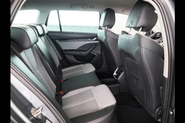 Škoda Octavia Combi 1.5 TSI MHEV First Edition 115pk | Climatronic | 17 inch Lichtmetalen velgen | Parkeercamera achter | Navigatie