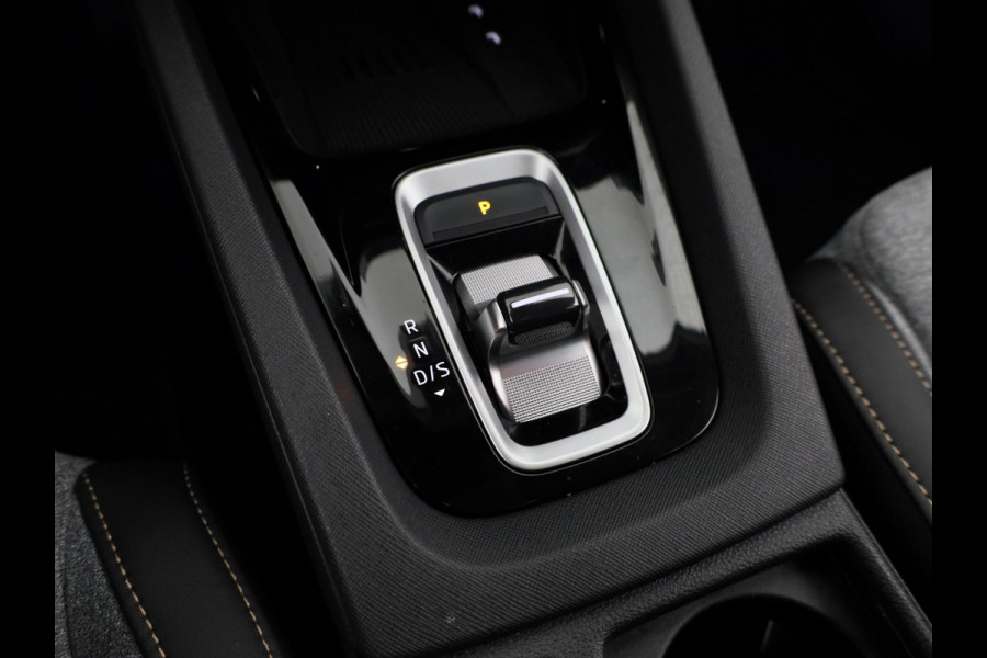 Škoda Octavia Combi 1.5 TSI MHEV First Edition 115pk | Climatronic | 17 inch Lichtmetalen velgen | Parkeercamera achter | Navigatie