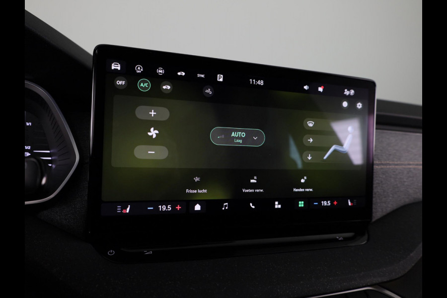 Škoda Octavia Combi 1.5 TSI MHEV First Edition 115pk | Climatronic | 17 inch Lichtmetalen velgen | Parkeercamera achter | Navigatie