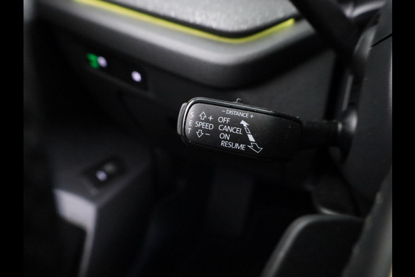 Škoda Octavia Combi 1.5 TSI MHEV First Edition 115pk | Climatronic | 17 inch Lichtmetalen velgen | Parkeercamera achter | Navigatie