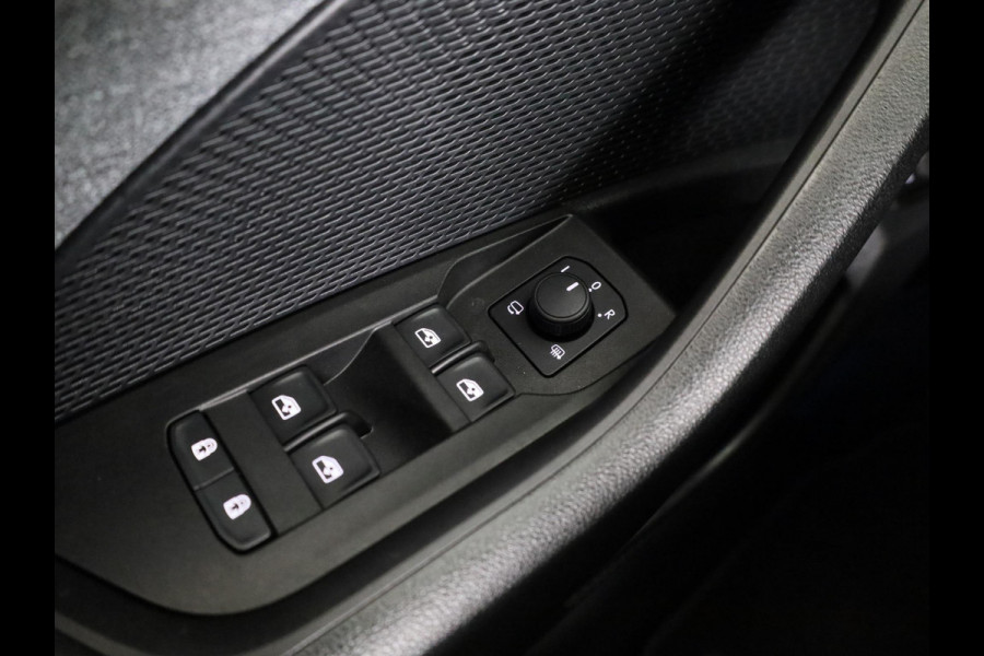 Škoda Octavia Combi 1.5 TSI MHEV First Edition 115pk | Climatronic | 17 inch Lichtmetalen velgen | Parkeercamera achter | Navigatie