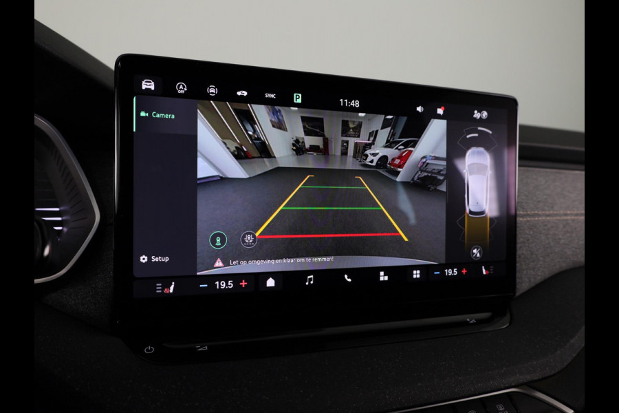 Škoda Octavia Combi 1.5 TSI MHEV First Edition 115pk | Climatronic | 17 inch Lichtmetalen velgen | Parkeercamera achter | Navigatie