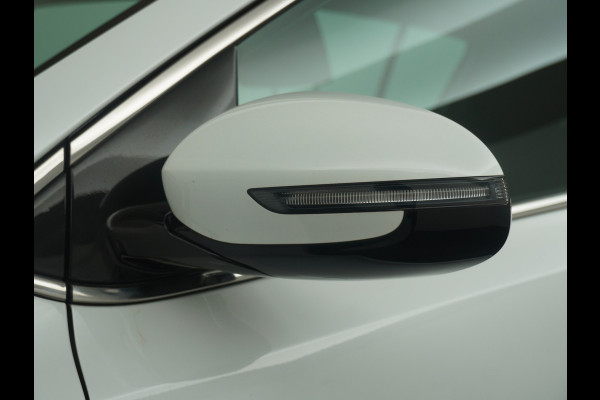 Kia Sportage 1.6 GDI DynamicLine - Cruise Control - Climate Control - Lichtmetalen Velgen 17'' - Navigatie - Fabrieksgarantie Tot 2026 T/M 19-10