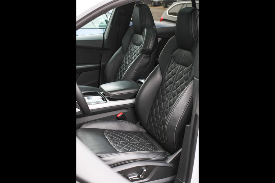 Audi Q8 60 TFSI e Quattro Competition *Pano*RS-Stoelen*B&O*Soft-Close*ABT*