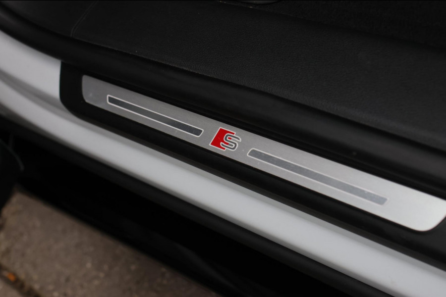 Audi Q8 60 TFSI e Quattro Competition *Pano*RS-Stoelen*B&O*Soft-Close*ABT*