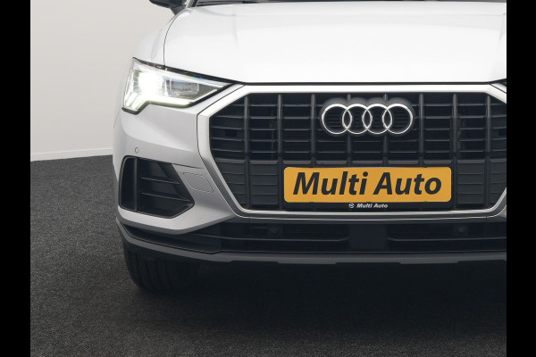 Audi Q3 45 TFSI e edition Plug In Hybrid 245pk Dealer O.H. PHEV | S Line Int. | Trekhaak Af Fabriek | Camera | Sfeerverlichting | Virtual Cockpit | Keyless | Blis | Navigatie | DAB |