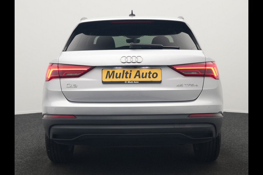 Audi Q3 45 TFSI e edition Plug In Hybrid 245pk Dealer O.H. PHEV | S Line Int. | Trekhaak Af Fabriek | Camera | Sfeerverlichting | Virtual Cockpit | Keyless | Blis | Navigatie | DAB |