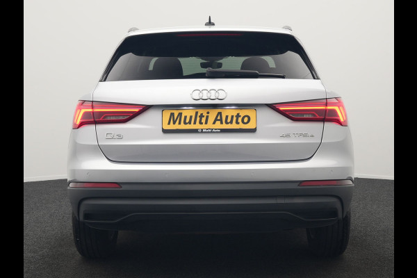 Audi Q3 45 TFSI e edition Plug In Hybrid 245pk Dealer O.H. PHEV | S Line Int. | Trekhaak Af Fabriek | Camera | Sfeerverlichting | Virtual Cockpit | Keyless | Blis | Navigatie | DAB |