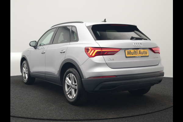 Audi Q3 45 TFSI e edition Plug In Hybrid 245pk Dealer O.H. PHEV | S Line Int. | Trekhaak Af Fabriek | Camera | Sfeerverlichting | Virtual Cockpit | Keyless | Blis | Navigatie | DAB |
