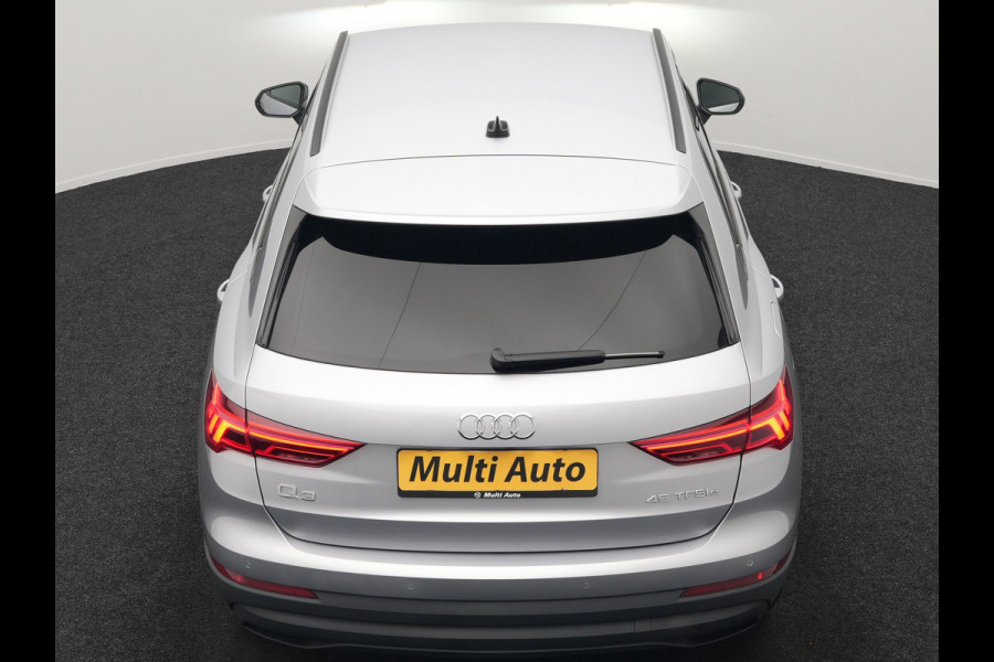 Audi Q3 45 TFSI e edition Plug In Hybrid 245pk Dealer O.H. PHEV | S Line Int. | Trekhaak Af Fabriek | Camera | Sfeerverlichting | Virtual Cockpit | Keyless | Blis | Navigatie | DAB |