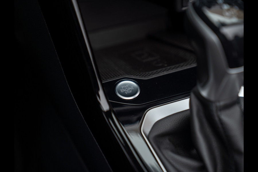 Volkswagen T-Roc Cabrio 1.5 TSI R-Line Edition | Adapt. cruise | Camera