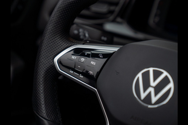 Volkswagen T-Roc Cabrio 1.5 TSI R-Line Edition | Adapt. cruise | Camera