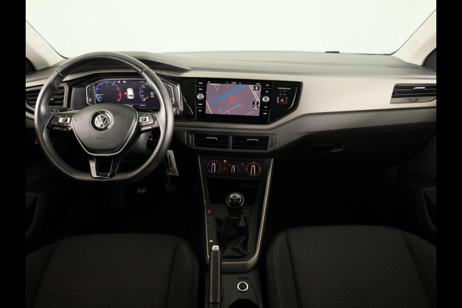 Volkswagen Polo 1.0 TSI Comfortline 95 pk | Navigatie | Parkeersensoren | LED koplampen | Adaptieve cruise control | Voll. digitaal instrumentenpaneel | Apple Carplay/Android Auto |