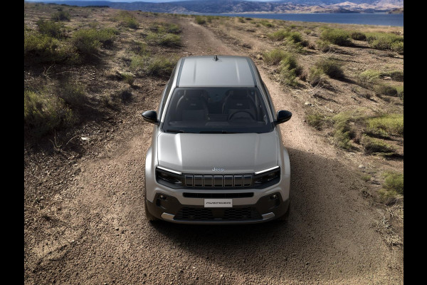 Jeep Avenger Summit 54 kWh | Actieprijs! | Winter Pack | Infotainment&Convienence Pack | Warmtepomp