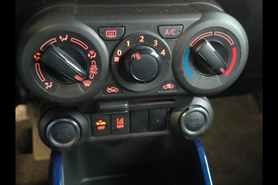 Suzuki Ignis 1.2 Smart Hybrid Comfort Rijklaar + 12 maanden Bovag-garantie Henk Jongen Auto's in Helmond,  al 50 jaar service zoals 't hoort!