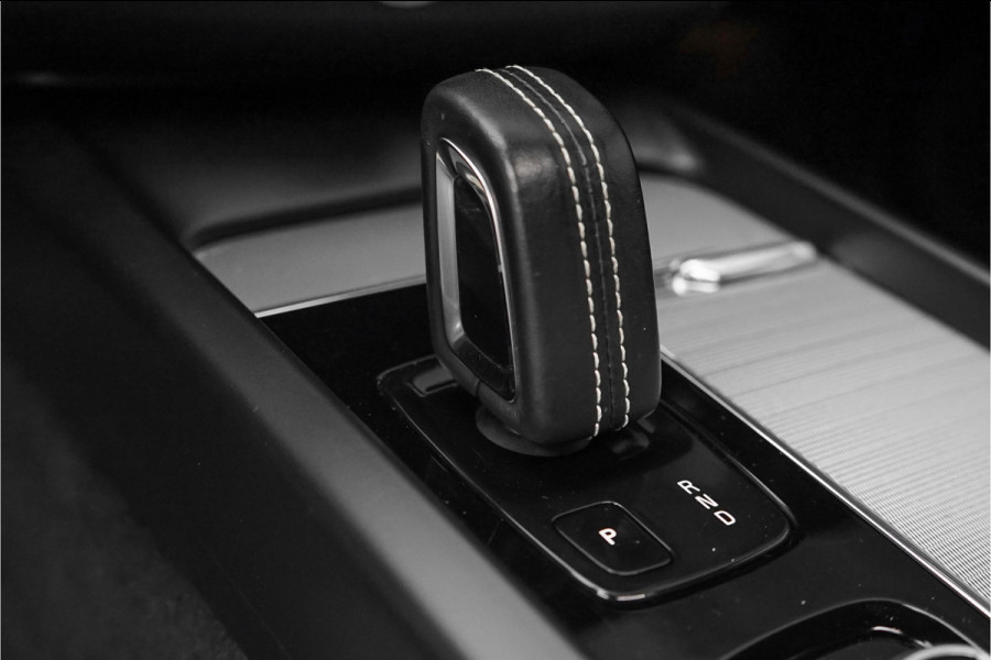 Volvo XC60 2.0 B5 Inscription R-Design Pano Trekhaak Harman/Kardon