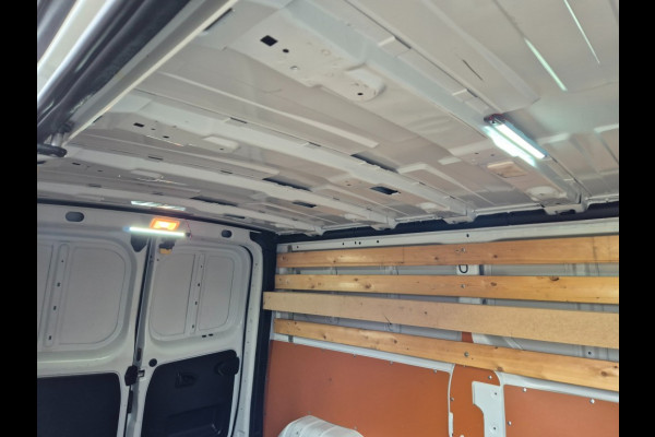 Renault Trafic T29 L2H1 59.900 Km Euro 6 Trekhaak, Camera, PDC, Imperiaal