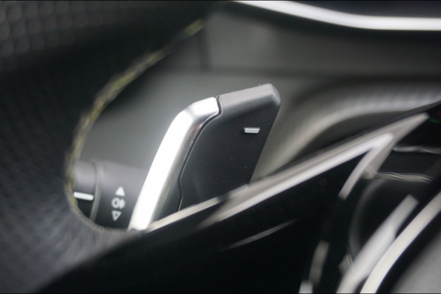 Peugeot 2008 1.2 Hybrid GT | 145PK | CAMERA | CARPLAY
