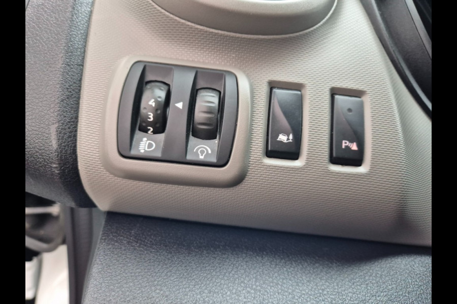 Renault Trafic T29 L2H1 59.900 Km Euro 6 Trekhaak, Camera, PDC, Imperiaal