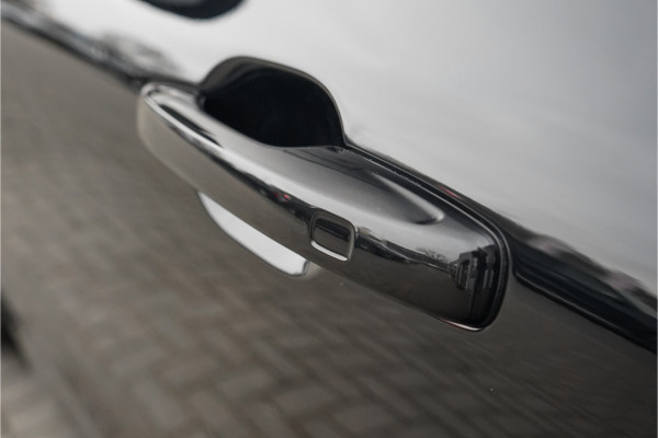 Volvo XC60 2.0 B5 Inscription R-Design Pano Trekhaak Harman/Kardon