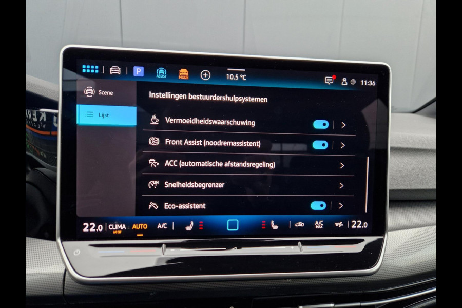 Volkswagen Golf 1.5 eHybrid 50 Edition /Panoramadak /IQ drive /IQ Light