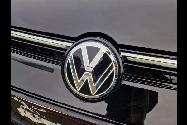 Volkswagen Golf 1.5 eHybrid 50 Edition /Panoramadak /IQ drive /IQ Light