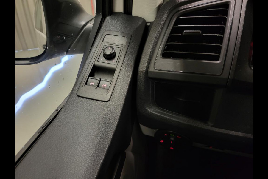 Volkswagen Transporter Kombi 2.0TSI 9-Personenbus - Excl. BTW / BPM vrij Benzine!