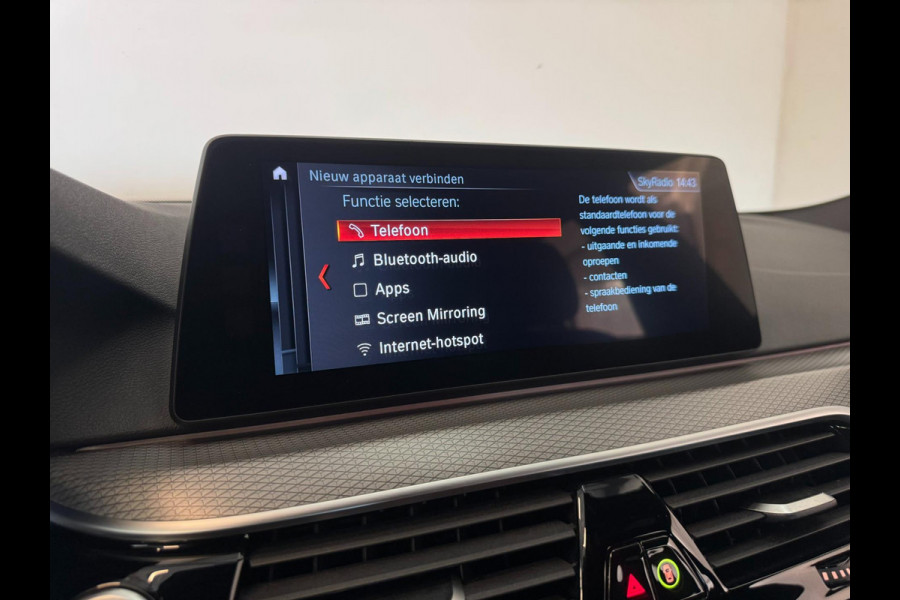 BMW 5 Serie Touring 530i M Sport / Adaptive / Leder / Camera