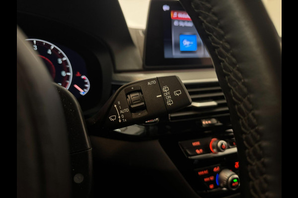 BMW 5 Serie Touring 530i M Sport / Adaptive / Leder / Camera