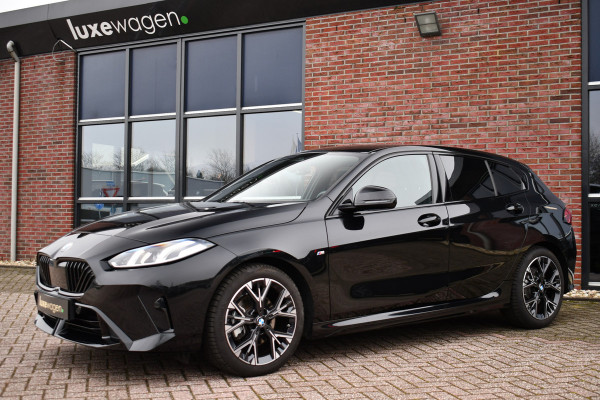 BMW 1-serie 120 M-Sport int+ext ACC DA-Plus Camera Shadowline 18inch