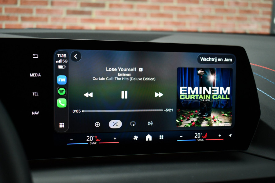 BMW 1-serie 120 M-Sport int+ext ACC DA-Plus Camera Shadowline 18inch