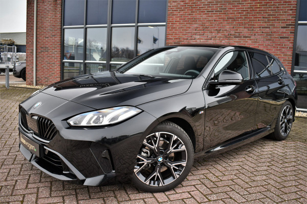 BMW 1-serie 120 M-Sport int+ext ACC DA-Plus Camera Shadowline 18inch