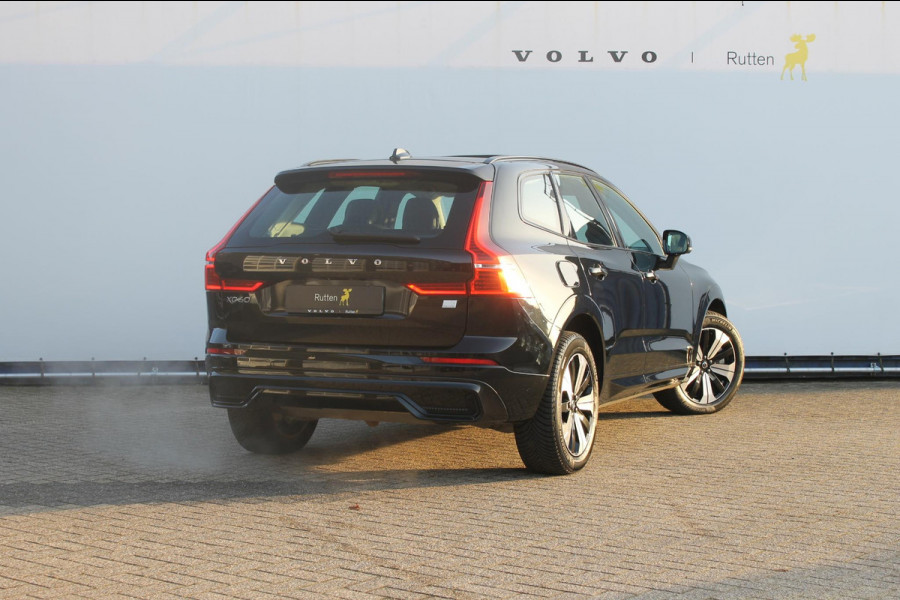 Volvo XC60 T6 Plug-in hybrid 350PK AWD Plus Dark Lederen bekleding / Cruise Control / Panoramisch schuif-kanteldak / Google infotainment incl navigatie / Elektrisch bedienbare voorstoelen met geheugen