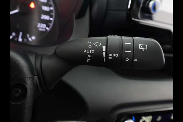 Toyota Yaris 1.5 HYBRID NAVIGATIE AUTOMAAT 1e EIG GARANTIE 2033 . CAMERA . APPLE CARPLAY & ANDROID AUTO