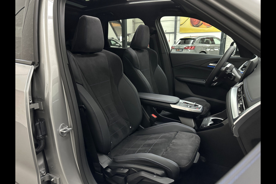 BMW X1 18i M-Sport Performance-Pack | Panorama | Sportstoelen | Carbon | Keyless-Entry | Sfeerverlichting | Achteruitrij-Camera | Carplay | Full-LED | Black-Optic | Getint Glas | Stoelverwarming | Draadloos Laden |